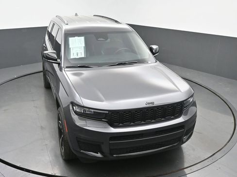 Used 2023 Jeep Grand Cherokee L Laredo AWD/4WD image 45