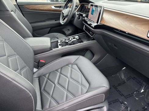 New 2026 Volkswagen Atlas SE AWD/4WD image 16
