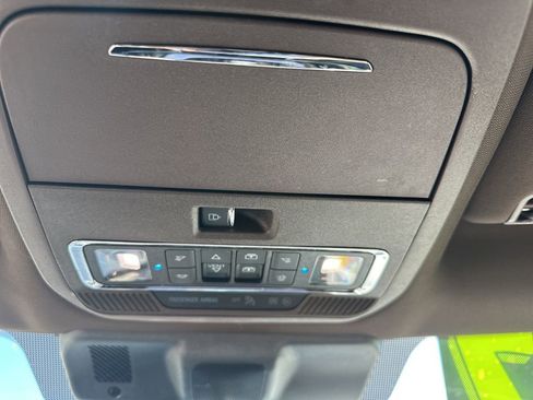Certified 2025 Ford F150 King Ranch AWD/4WD image 32