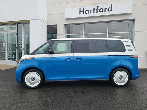 New 2025 Volkswagen ID. Buzz 1st Edition image 4