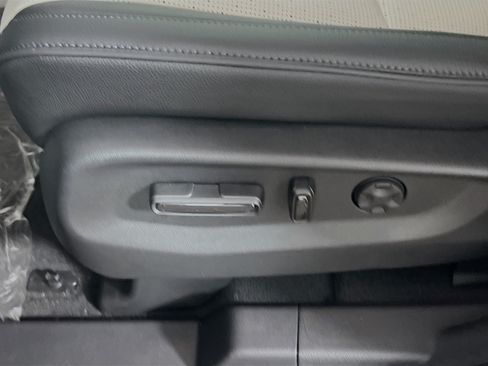 New 2026 Honda Odyssey Elite image 15