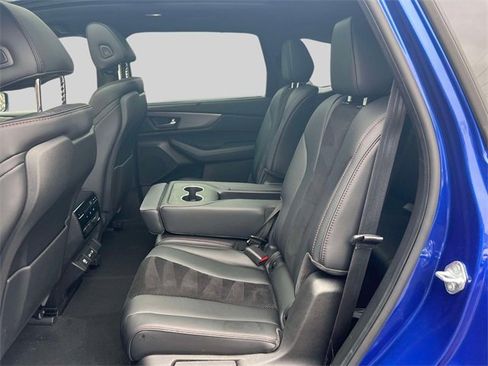 Used 2023 Acura MDX A-Spec image 13