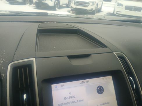 Certified 2020 Ford Edge SEL w/ Convenience Package image 25