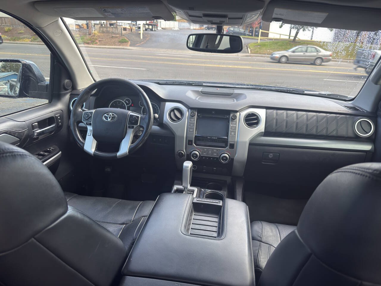Used 2014 Toyota Tundra Platinum AWD/4WD image 10