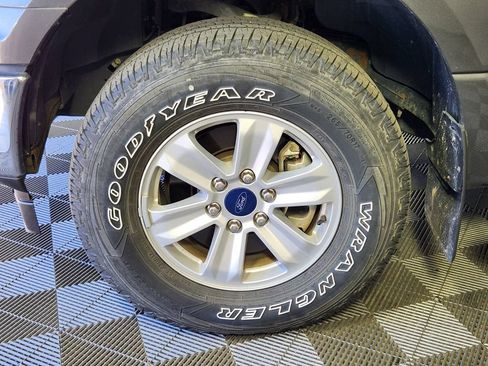 Used 2018 Ford F150 XLT AWD/4WD image 9