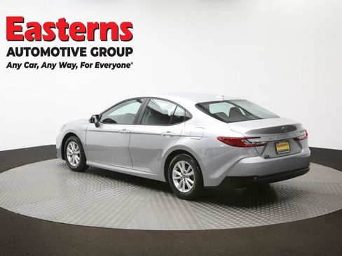Used 2025 Toyota Camry LE image 63