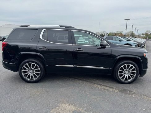 Used 2023 GMC Acadia Denali w/ Denali Technology Package AWD/4WD image 10