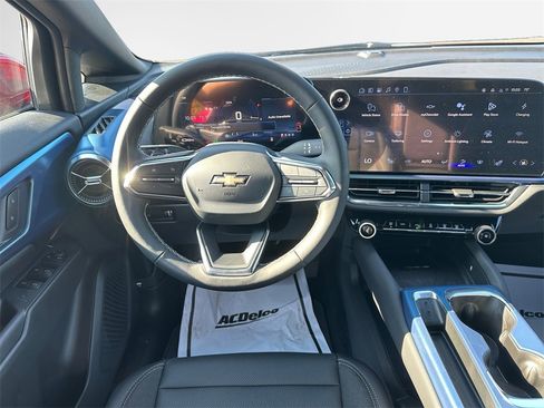 New 2026 Chevrolet Equinox EV LT image 21