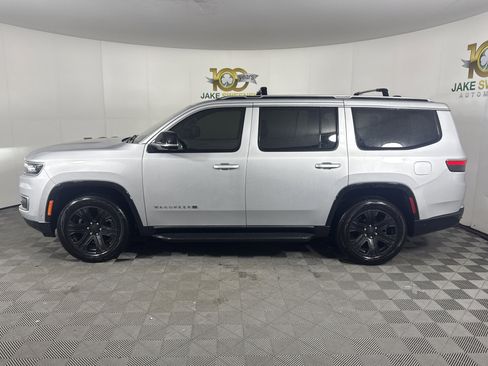 New 2025 Jeep Wagoneer 4WD w/ Convenience Group I image 5