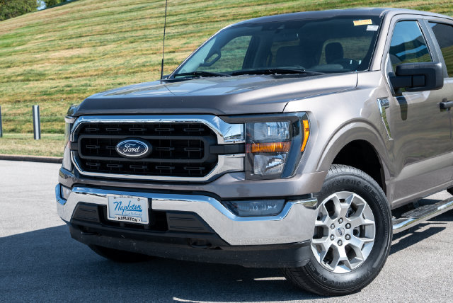 Used 2023 Ford F150 4x4 SuperCrew image 2