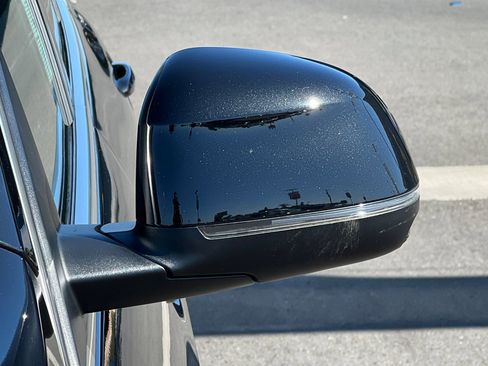 Used 2025 BMW X7 xDrive40i w/ Climate Comfort Package image 54