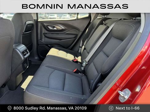 Used 2022 GMC Terrain SLE w/ LPO, Cargo Package image 13