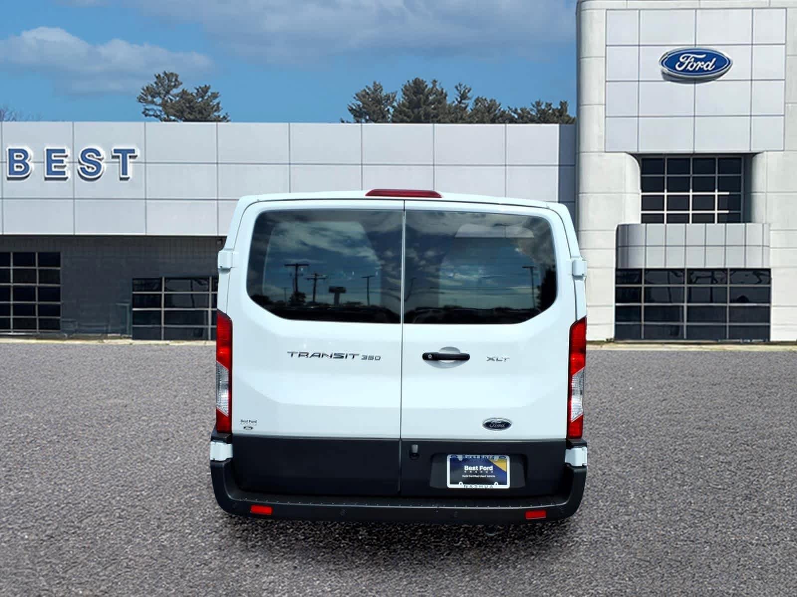 Used 2025 Ford Transit 350 XLT RWD image 5