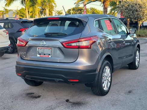 Certified 2021 Nissan Rogue Sport S image 6