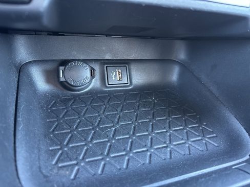 Used 2024 Toyota RAV4 LE image 18