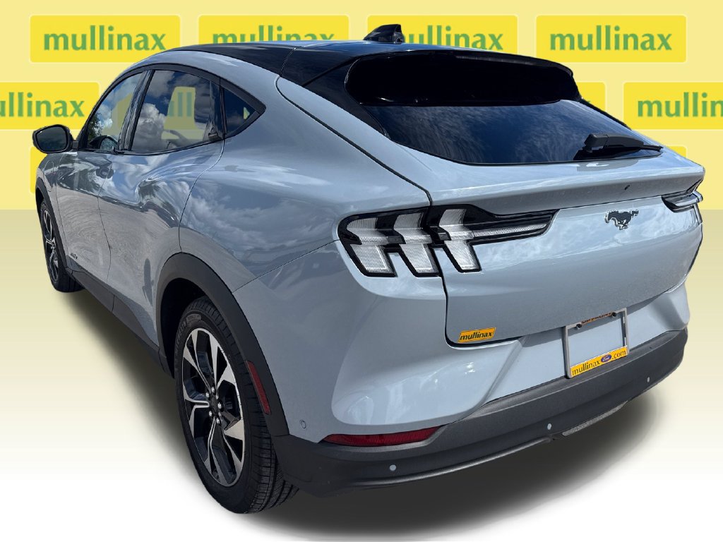 Used 2025 Ford Mustang Mach-E Select w/ Comfort Package Lite RWD image 9