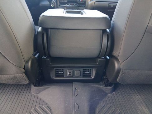 Used 2023 Chevrolet Silverado 2500 LT w/ Convenience Package image 39