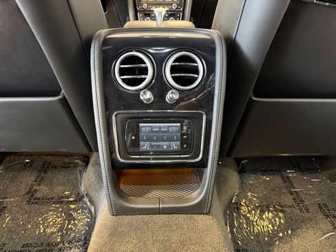 Used 2014 Bentley Flying Spur W12 image 31