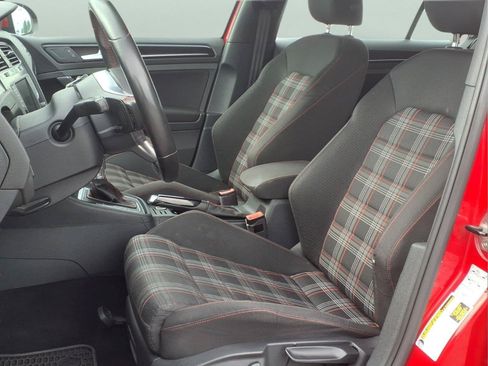 Used 2017 Volkswagen Golf 4-Door FWD image 19
