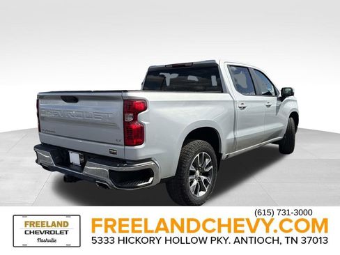 Used 2022 Chevrolet Silverado 1500 LT image 3