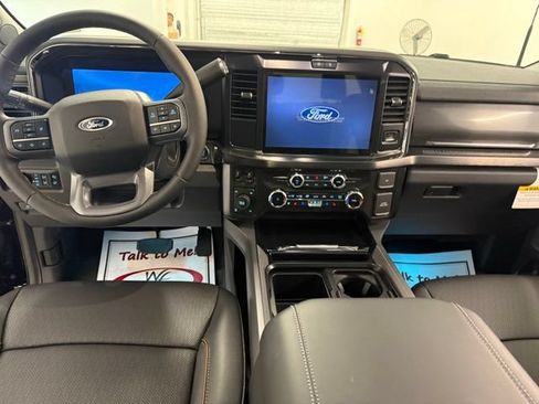 New 2026 Ford F250 Lariat w/ Black Appearance Package AWD/4WD image 13