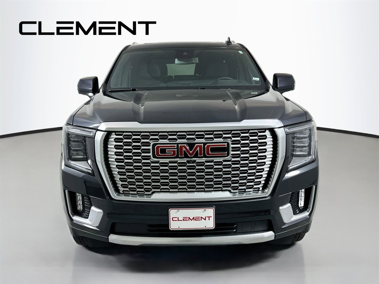 Used 2024 GMC Yukon Denali AWD/4WD image 3
