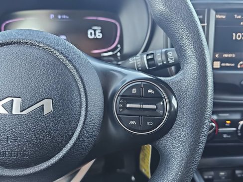 Used 2024 Kia Soul LX w/ Option Group 015 FWD image 17