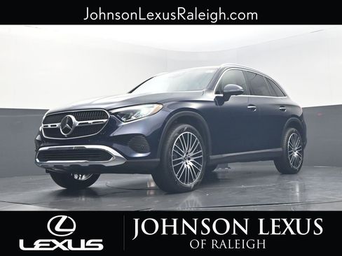 Used 2024 Mercedes-Benz GLC 300 4MATIC image 16