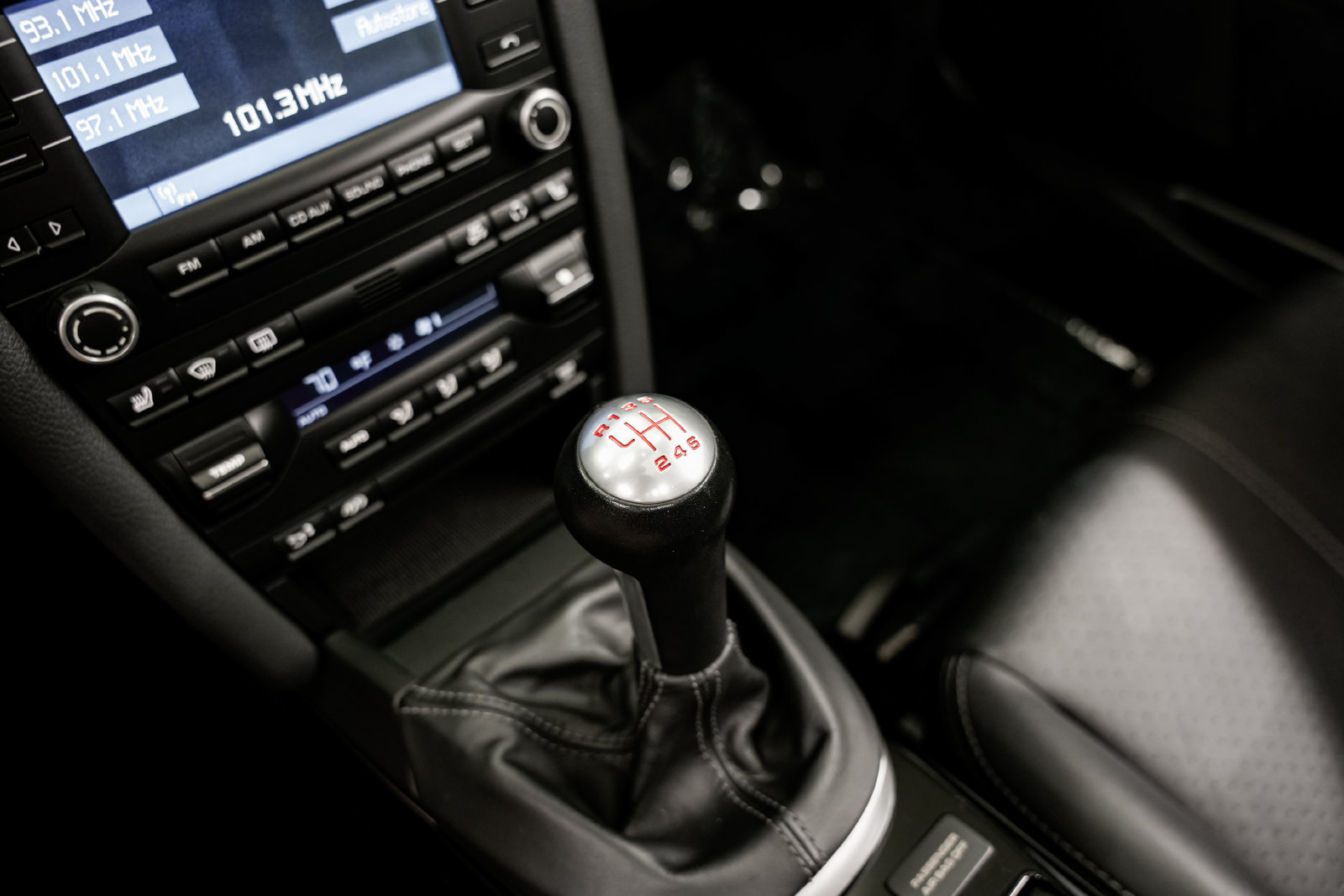 Used 2011 Porsche Boxster Spyder RWD image 15