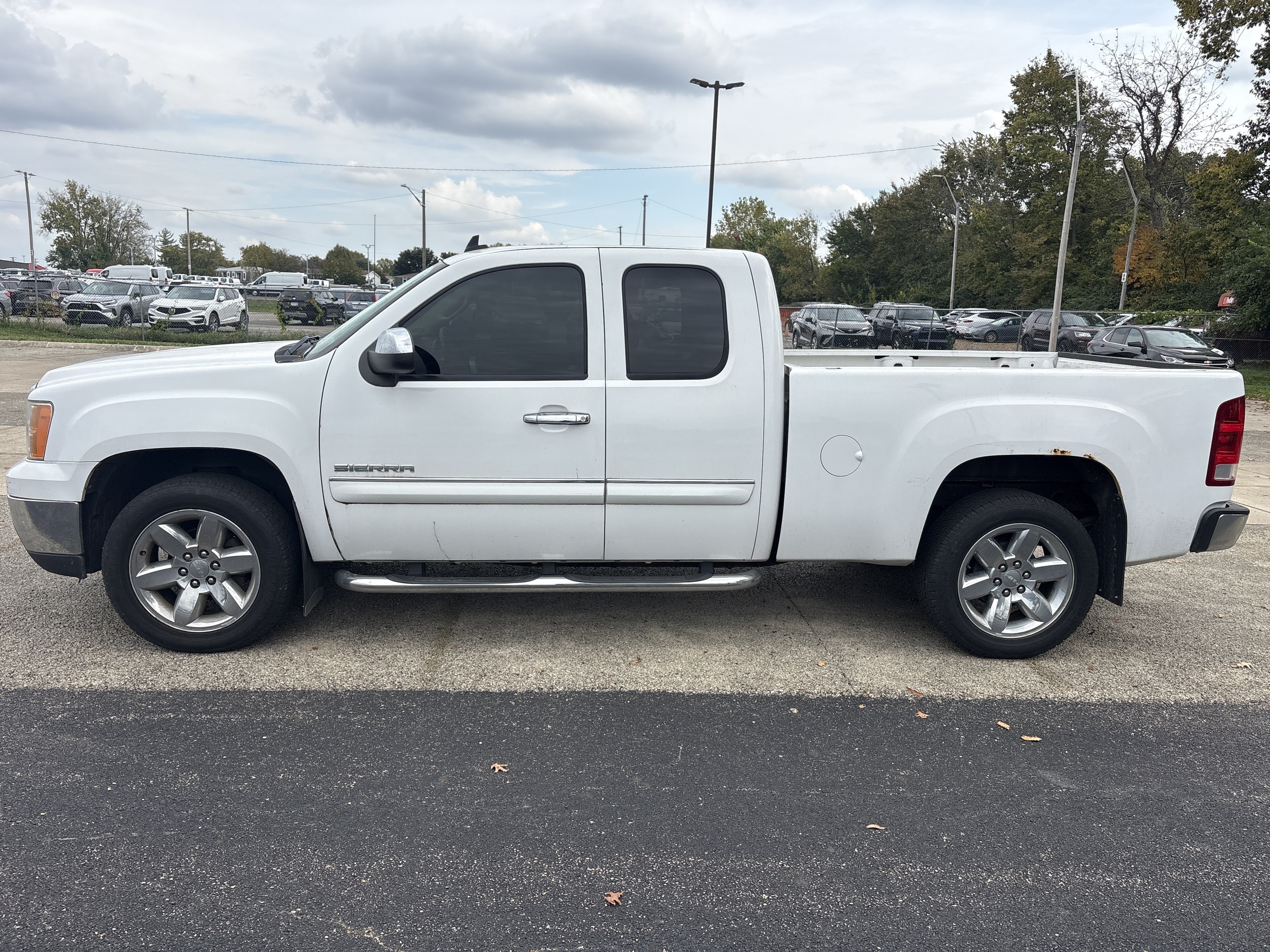 Used 2013 GMC Sierra 1500 SLE AWD/4WD image 1