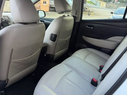 Used 2015 Nissan Leaf S w/ Charge Package FWD image 13
