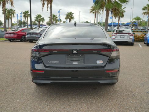 Used 2023 Honda Accord LX image 6