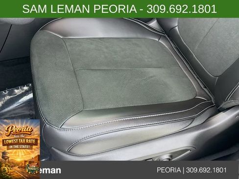 New 2025 Jeep Grand Cherokee Altitude image 18