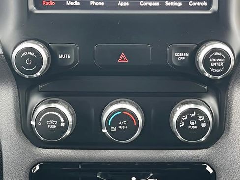 Used 2019 RAM 1500 Big Horn RWD image 26
