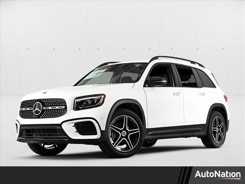 New 2025 Mercedes-Benz GLB 250 4MATIC image 1