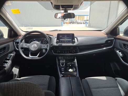 Used 2022 Nissan Rogue S FWD image 15