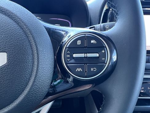 Used 2023 Kia Soul EX FWD image 21