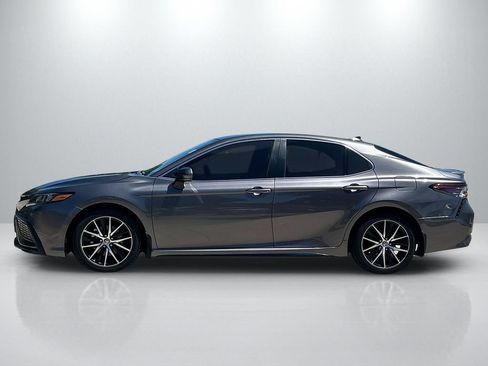 Used 2023 Toyota Camry SE FWD image 8