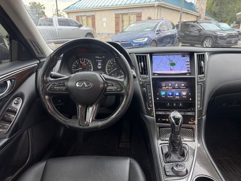 Used 2018 INFINITI Q50 Luxe w/ Essential Package (3.0T Luxe) AWD/4WD image 12