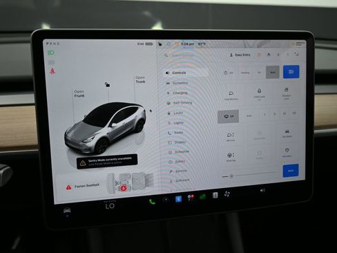 Used 2025 Tesla Model Y Long Range AWD/4WD image 10