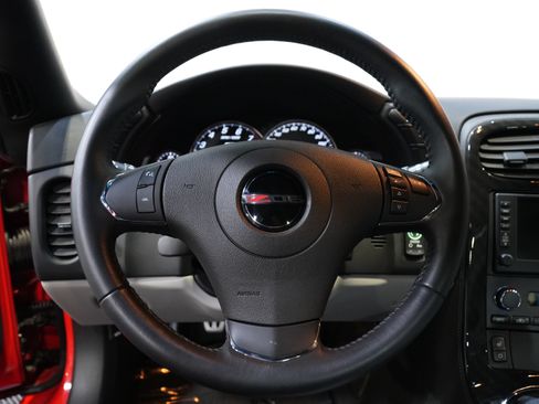 Used 2013 Chevrolet Corvette Z06 w/ 2LZ Preferred Equipment Group RWD image 31