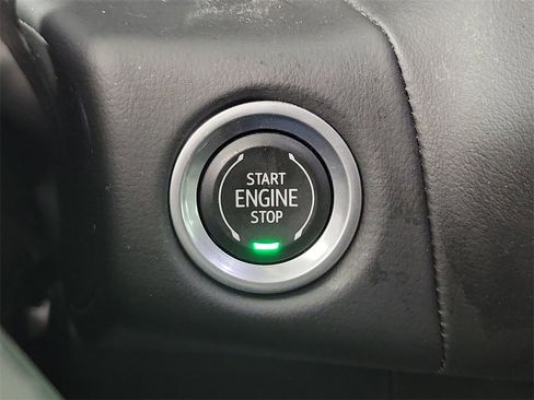 Used 2023 GMC Yukon AT4 w/ AT4 Premium Plus Package image 31