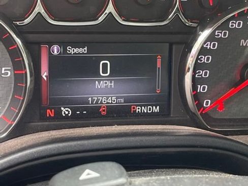 Used 2015 GMC Sierra 1500 SLT w/ All-Terrain Package AWD/4WD image 5