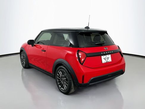 Certified 2025 MINI Cooper 2-Door Hardtop FWD image 7