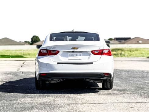 Used 2024 Chevrolet Malibu LT FWD image 11
