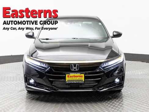 Used 2022 Honda Accord Sport image 2