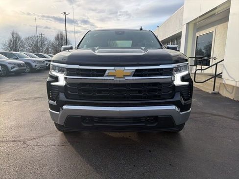 Used 2025 Chevrolet Silverado 1500 LT AWD/4WD image 8