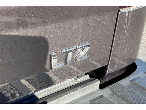 Used 2015 Chevrolet Silverado 1500 LTZ Z71 w/ LTZ Plus Package image 8