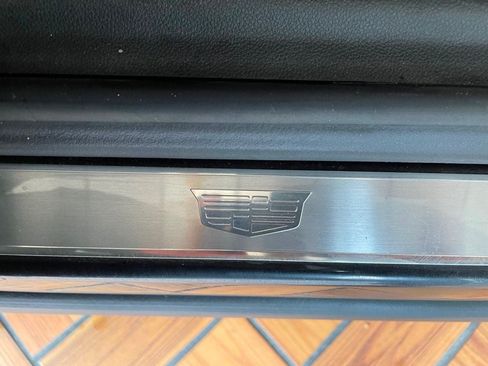 Used 2023 Cadillac XT6 Premium Luxury w/ Technology Package AWD/4WD image 20