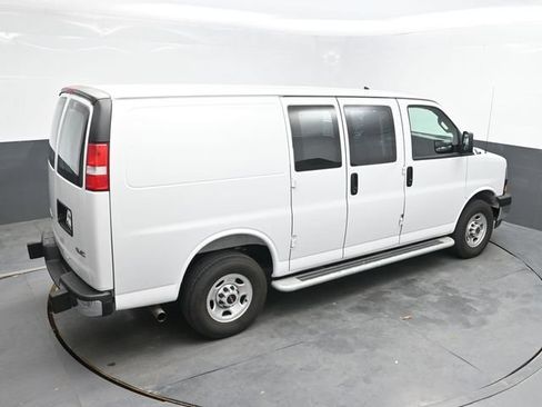 Used 2025 GMC Savana 2500 w/ Driver Convenience Package RWD image 32